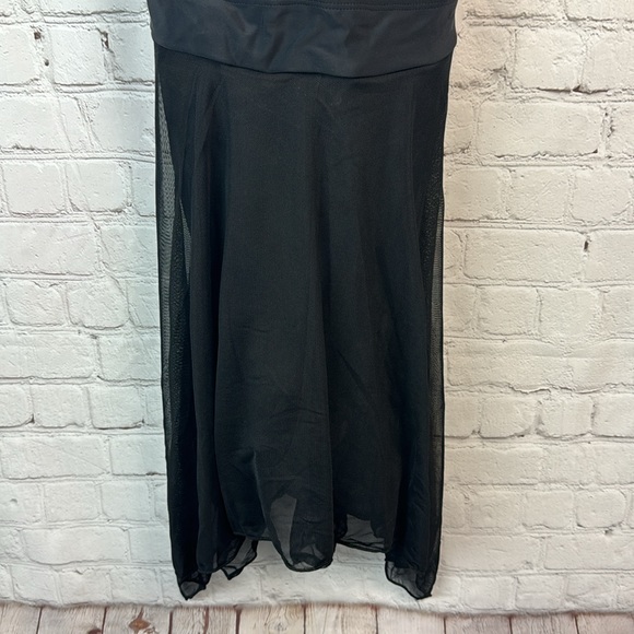 BloomChic Black Ruched Ties Handkerchief Hem Crisscross Swim Dress Plus … - Picture 4 of 7